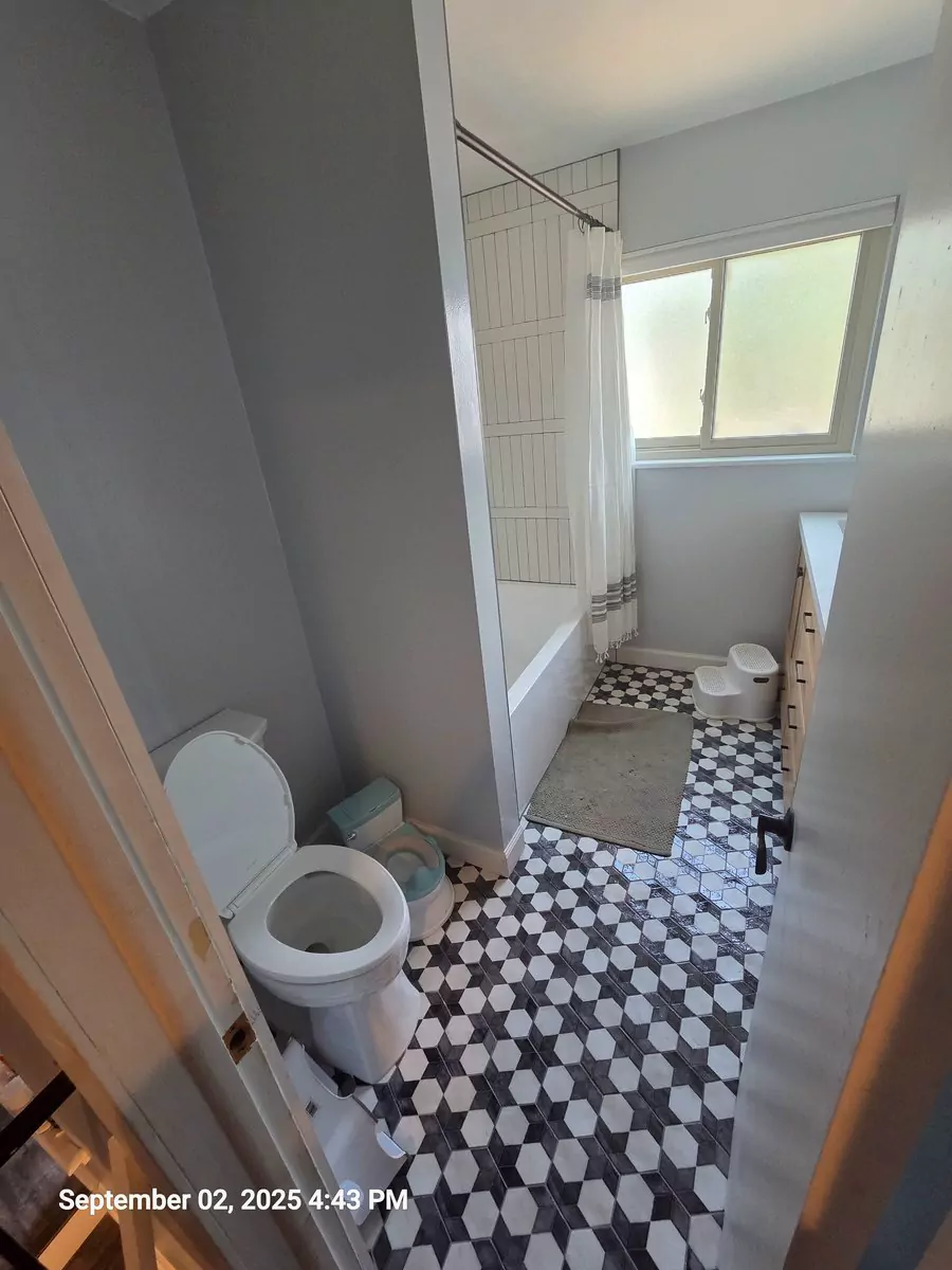 Bathroom remodel by Home Updates in Aurora, Colorado, project photo 32